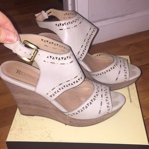 Bone color wedges